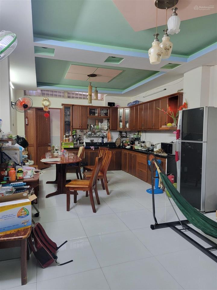 Mặt tiền đường bắc hải quận 10  98m²  4 tầng  đang cho thuê 45 triệu / tháng