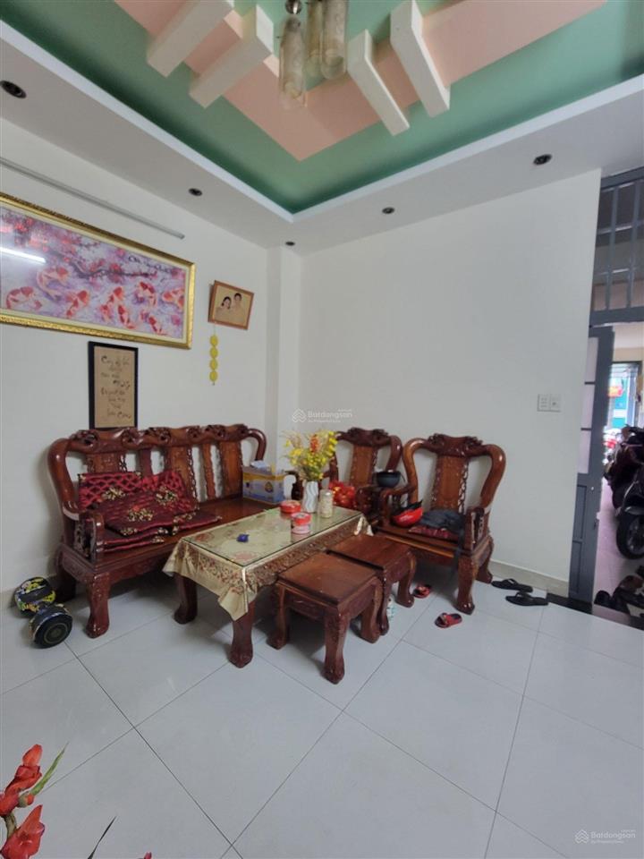 Mặt tiền đường bắc hải quận 10  98m²  4 tầng  đang cho thuê 45 triệu / tháng