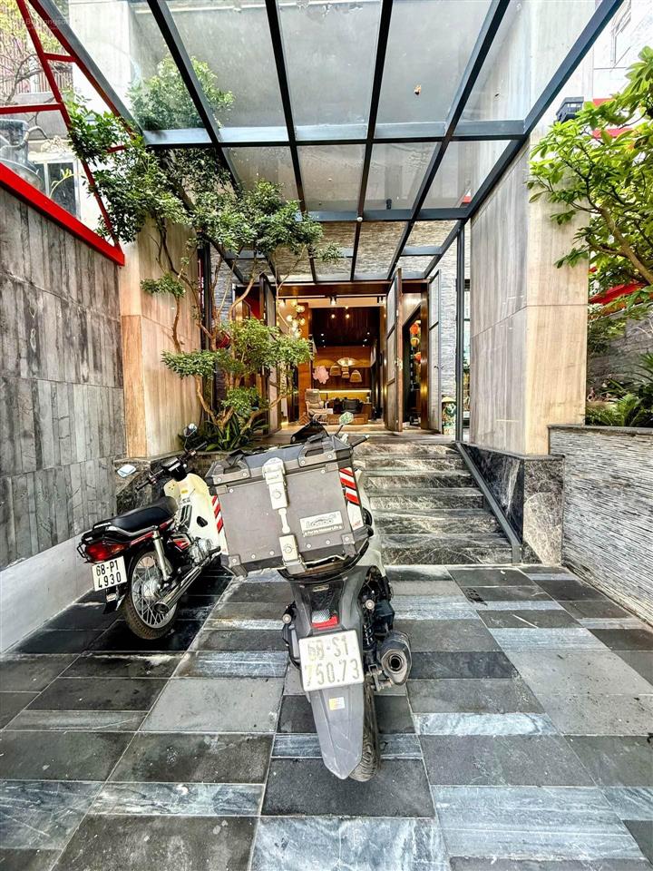 Biệt thự phạm hùng giảm 3 tỷ còn 30 tỷ  212m² cao cấp.