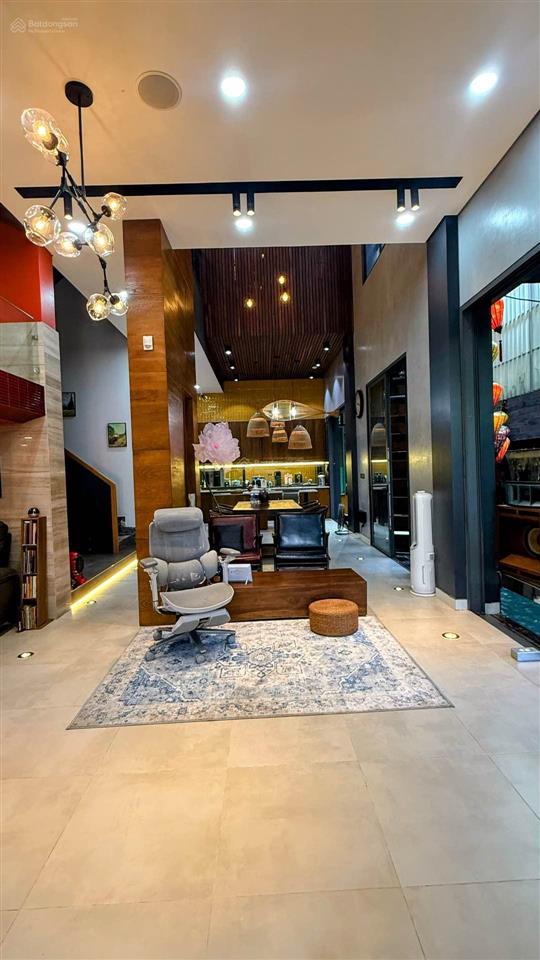 Biệt thự phạm hùng giảm 3 tỷ còn 30 tỷ  212m² cao cấp.