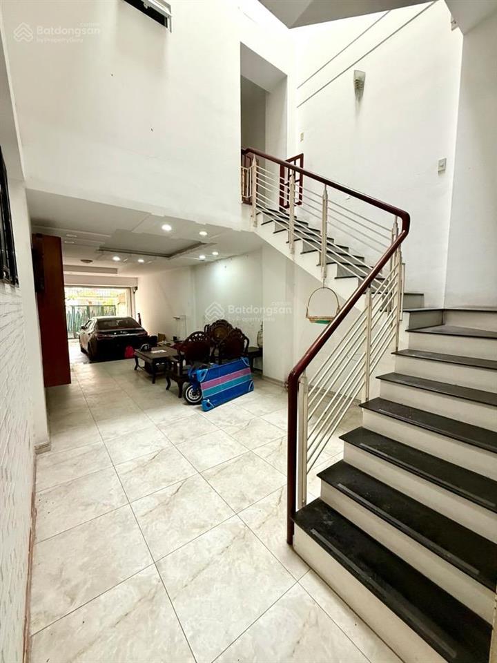 Bán nhà quận 3  150m ra lê văn sỹ 115m2 (4,1 x 28) vị trí kinh doanh tốt