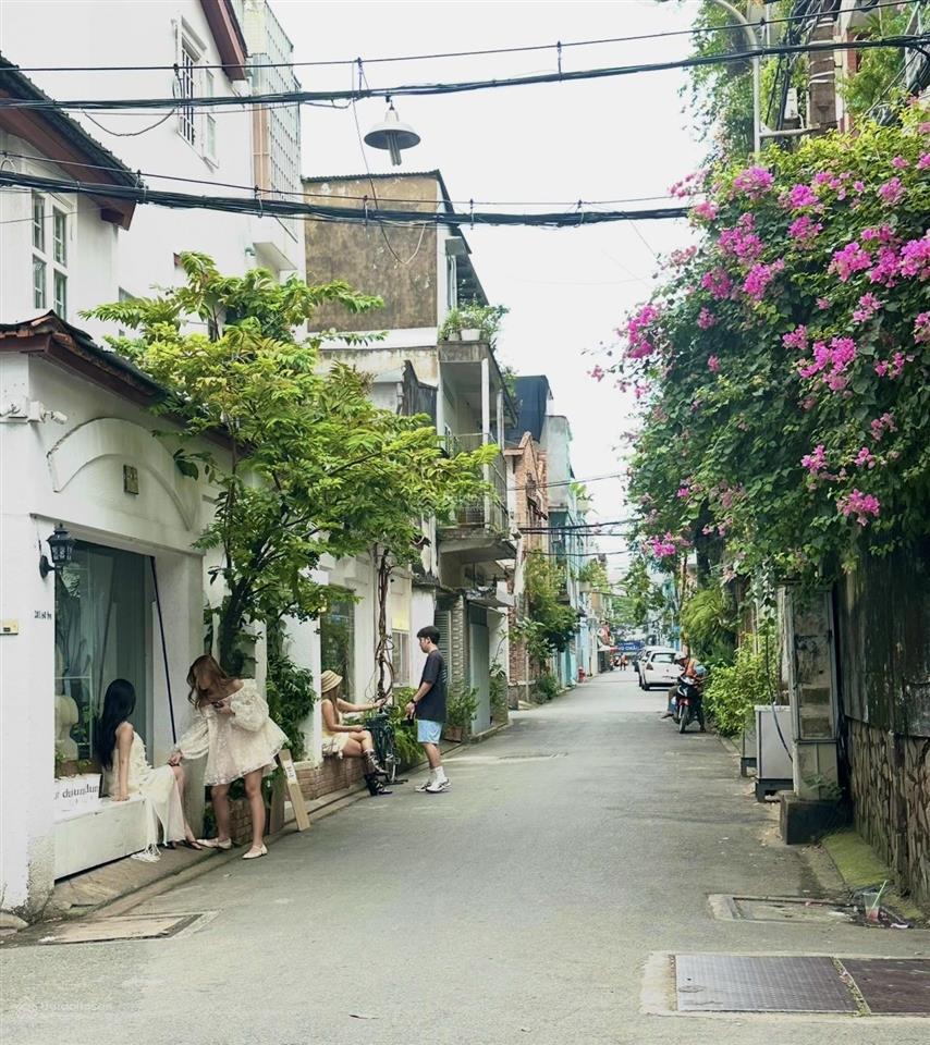 Bán nhà quận 3  150m ra lê văn sỹ 115m2 (4,1 x 28) vị trí kinh doanh tốt
