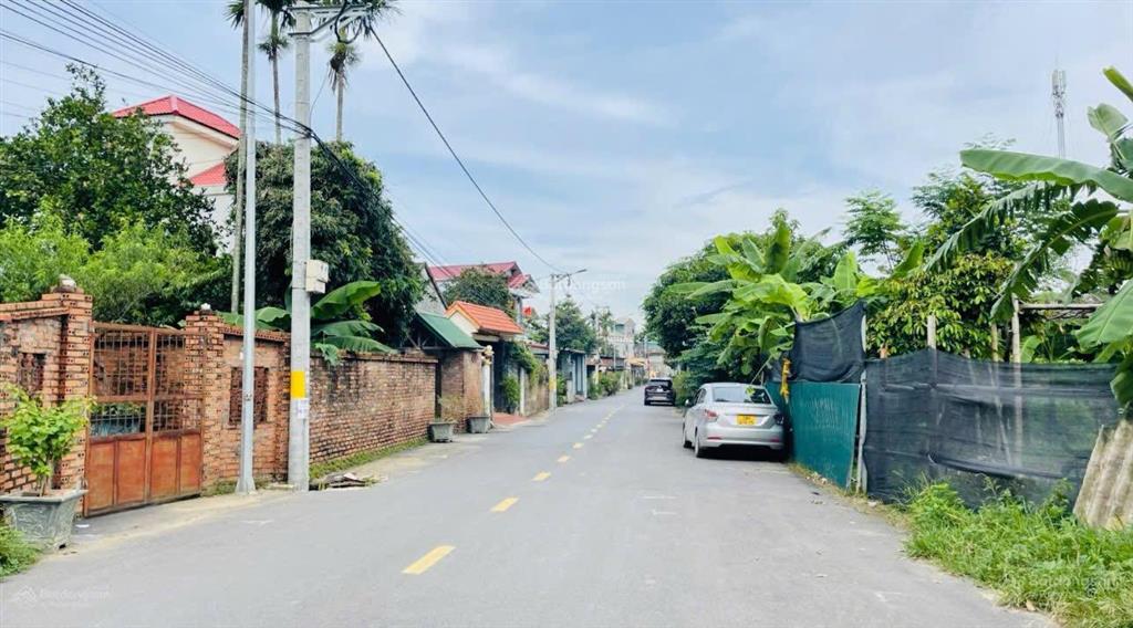 Thấp hơn 3 giá xung quanh. chính chủ mảnh đất 100m2 giá 2 tỷ 350 gần khu cnc