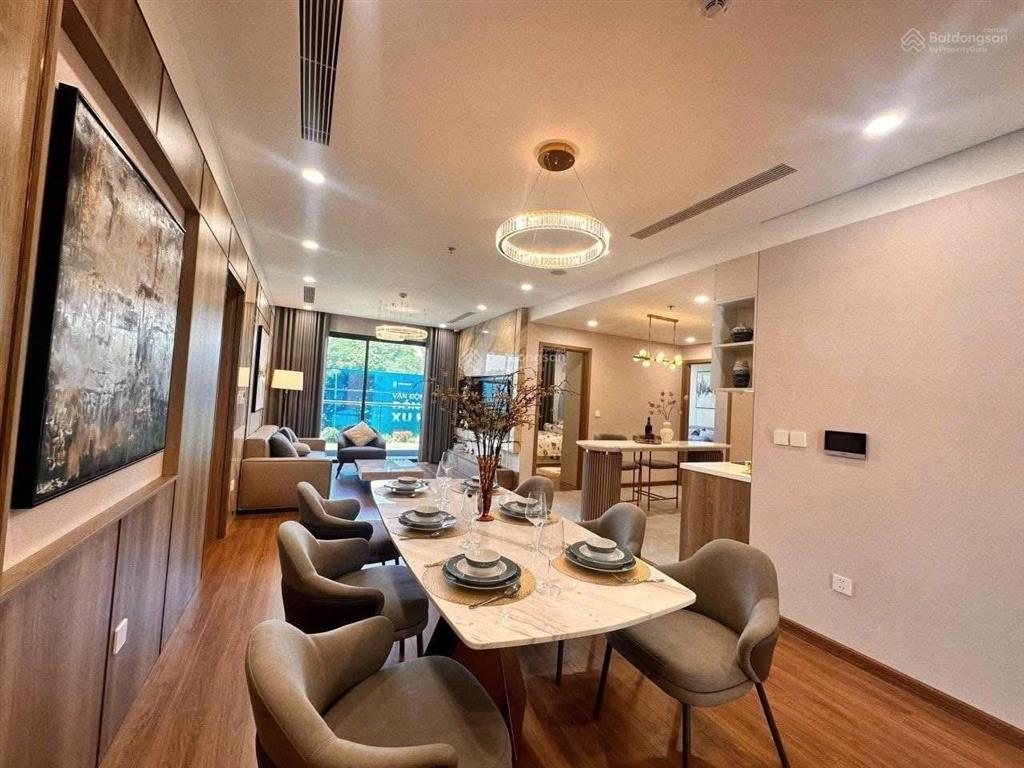 Hàng ngoại giao cắt lỗ căn 3pn 128m2 góc hướng mát, giá rẻ hơn thị trường 3tỷ.