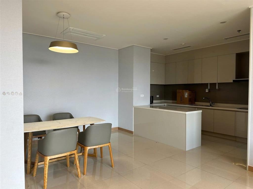 Bán căn 96m h9 starlake tây hồ tây giá 15tỷ sẵn sổ đỏ giao dịch, view đẹp. siêu hiếm