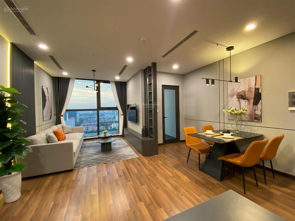 Chính chủ cần chuyển nhượng căn hộ link1,2 kđt ciputra 156m2 full nội thất, view công viên 65ha