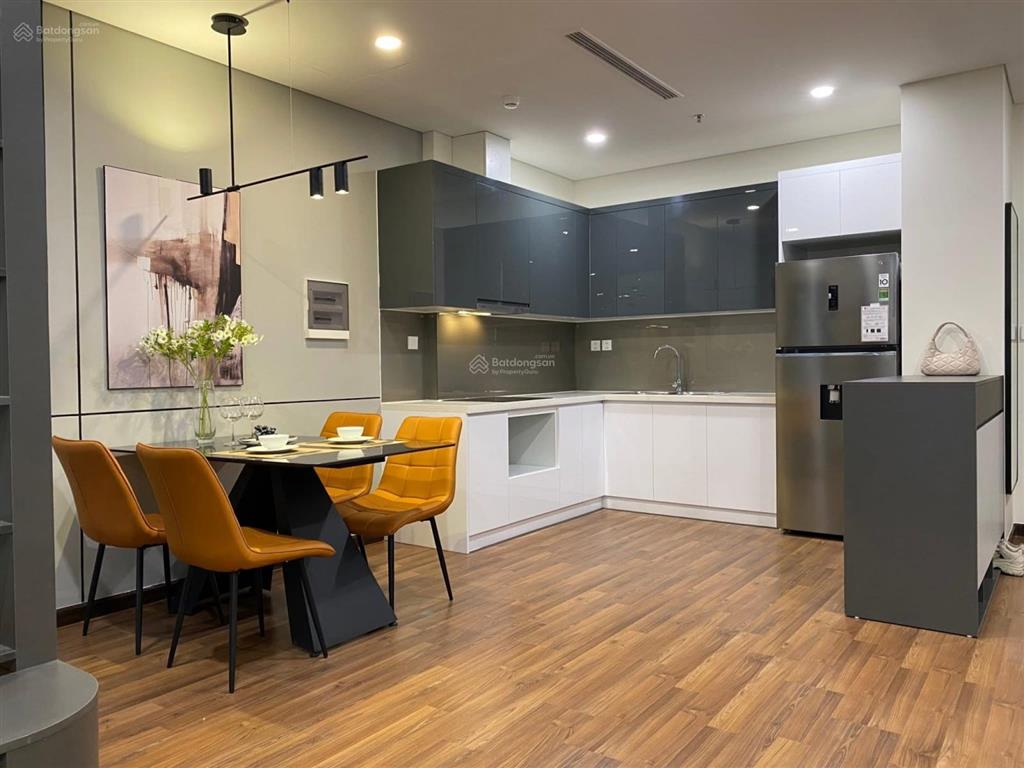 Chính chủ cần chuyển nhượng căn hộ link1,2 kđt ciputra 156m2 full nội thất, view công viên 65ha