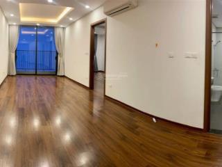 Gia đình tôi cần bán nhanh căn chung cư n01t1 ngoại giao đoàn, giá thỏa thuận, 95m2, view đẹp