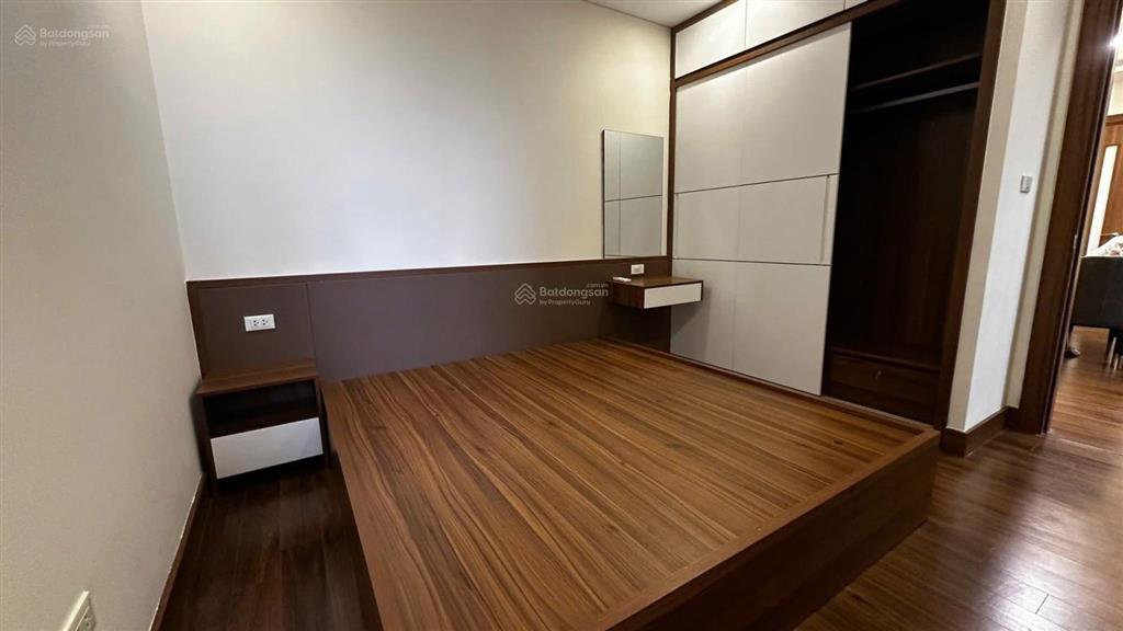 Mới ra! căn 95m2 n01t1 view hồ 3pn sẵn sổ giao dịch