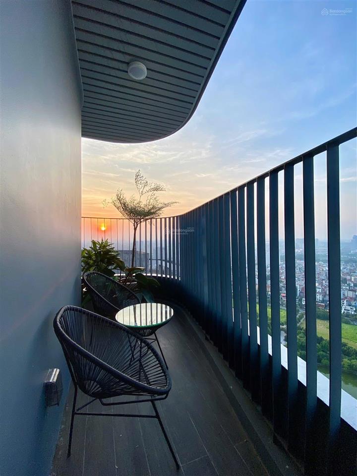 Mới ra căn hộ 3pn 104m2 tại han jardin ngoại giao đoàn. 165tr/m2 có thương lượng, tầng trung