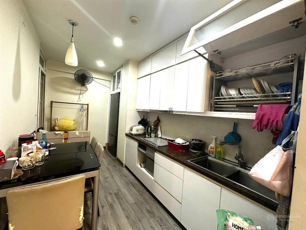 Bán cc vườn đào 68 lạc long quân sẵn sổ giá rẻ hơn thị trường 3,5 tỷ