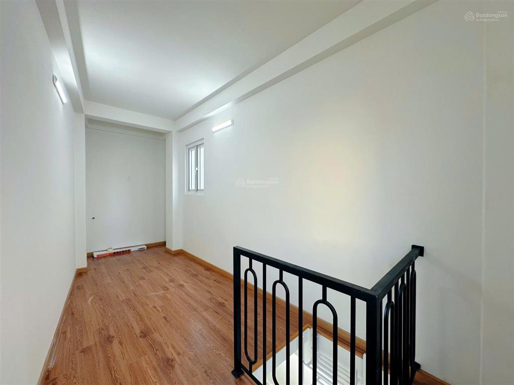 Bán nhà khánh hội dt 68m², 1 trệt 2 lầu, sổ hồng riêng, hoàn công đầy đủ  chính chủ 0905 944 ***