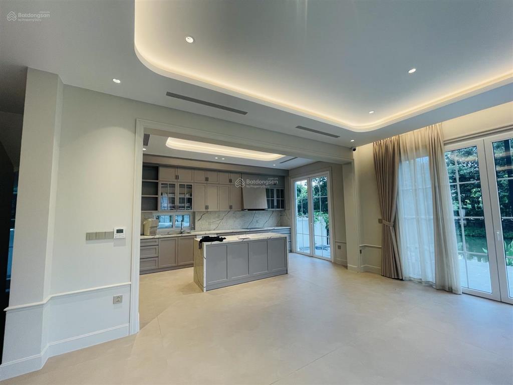 Cho thuê biệt thự đơn lập 400m² vinhomes riverside hoàn thiện full đồ mới tinh, chưa ở