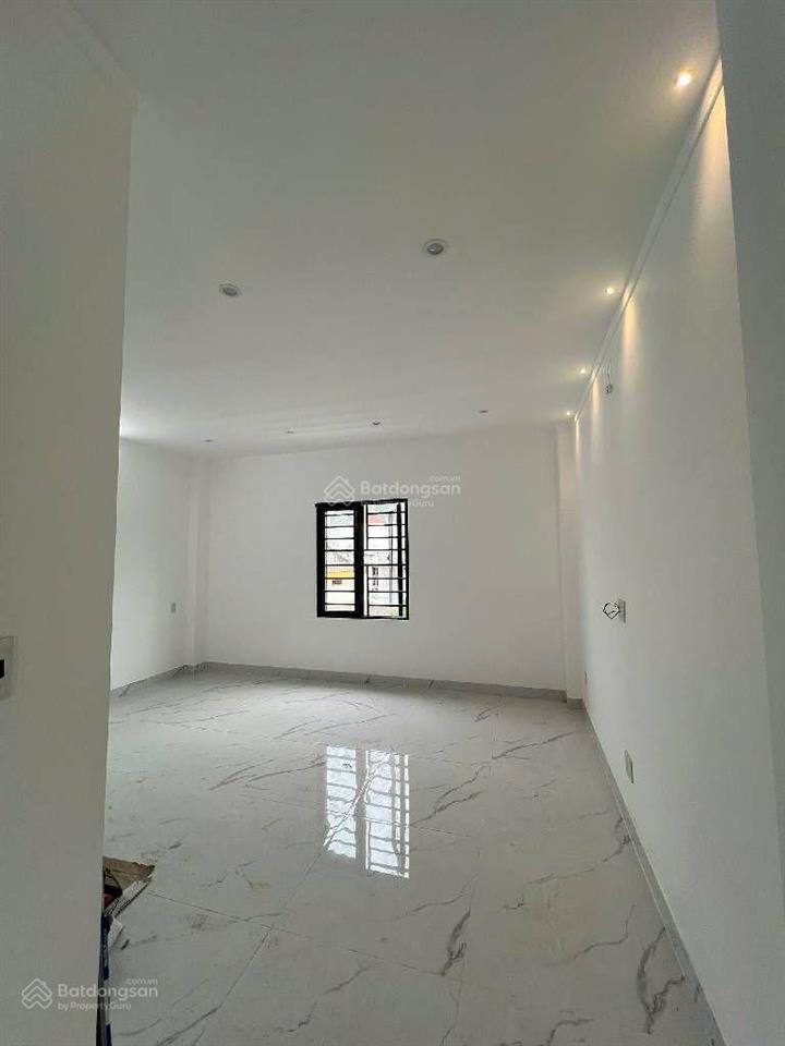 Bán nhà kha vạn cân chợ thủ đức