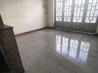 Bán nhà trung tâm thủ đức 65m2 ngang 5.2m nở hậu đường thông