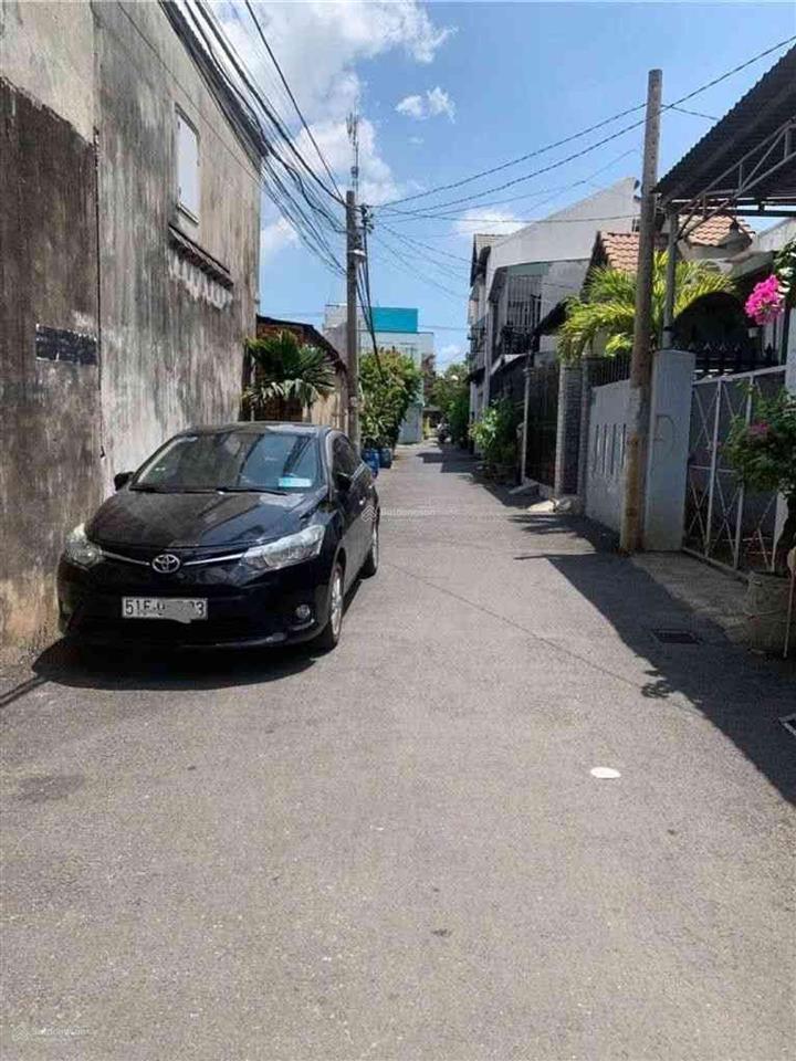 Nhà gần 100m2 giá 4 tỷ có phòng cho thuê
