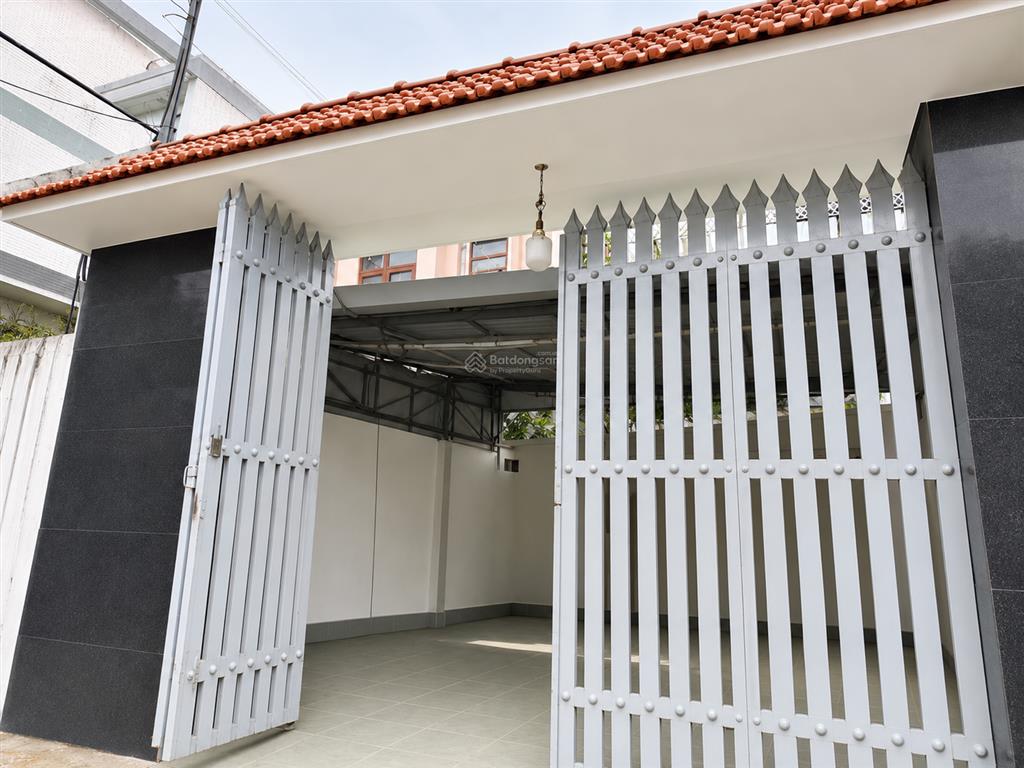 Nhà mặt tiền ngang 6,2m diện tích 110m2 giá 8 tỷ(tl)