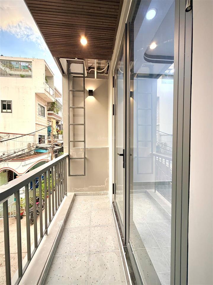 Chủ định cư mỹ cần bán nhanh nhà 75m2 nở hậu  giá hơn 5 tỷ