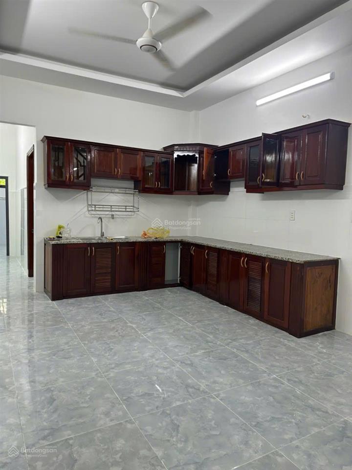 Bán nhanh nhà 2 tầng p.hiệp bình phước cách quốc lộ 13 chỉ 70m, đường ôtô tránh nhau 101m2 giá tốt