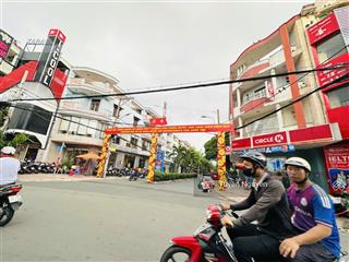 Ngộp  bán đất tặng dãy trọ 200m2 ngang 9.2m ngay trường đại học ngân hàng thích hợp xây chdv