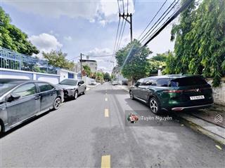 Bán đất tặng nhà đường số 8 p.linh trung 123m2 ngang 4.5m gần hoàng diệu 2 thích hợp xây chdv