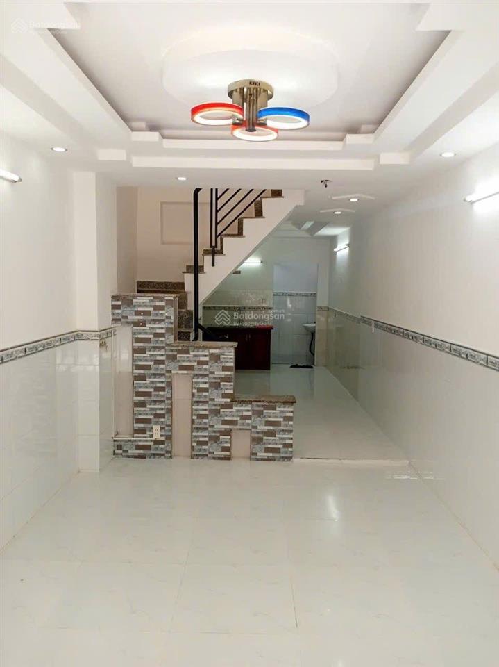 Nhà hxh 2 lầu ngang 6,4m chỉ 4,2 tỷ  ngay cầu long kiển. 0931 863 ***