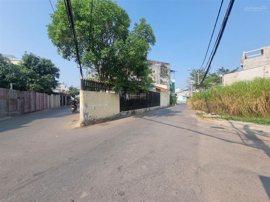 Lô đất 3 mặt tiền đường ô tô cách nguyễn bình 100m chỉ 4,6 tỷ  vị trí vip kdc hiện hữu xdtd