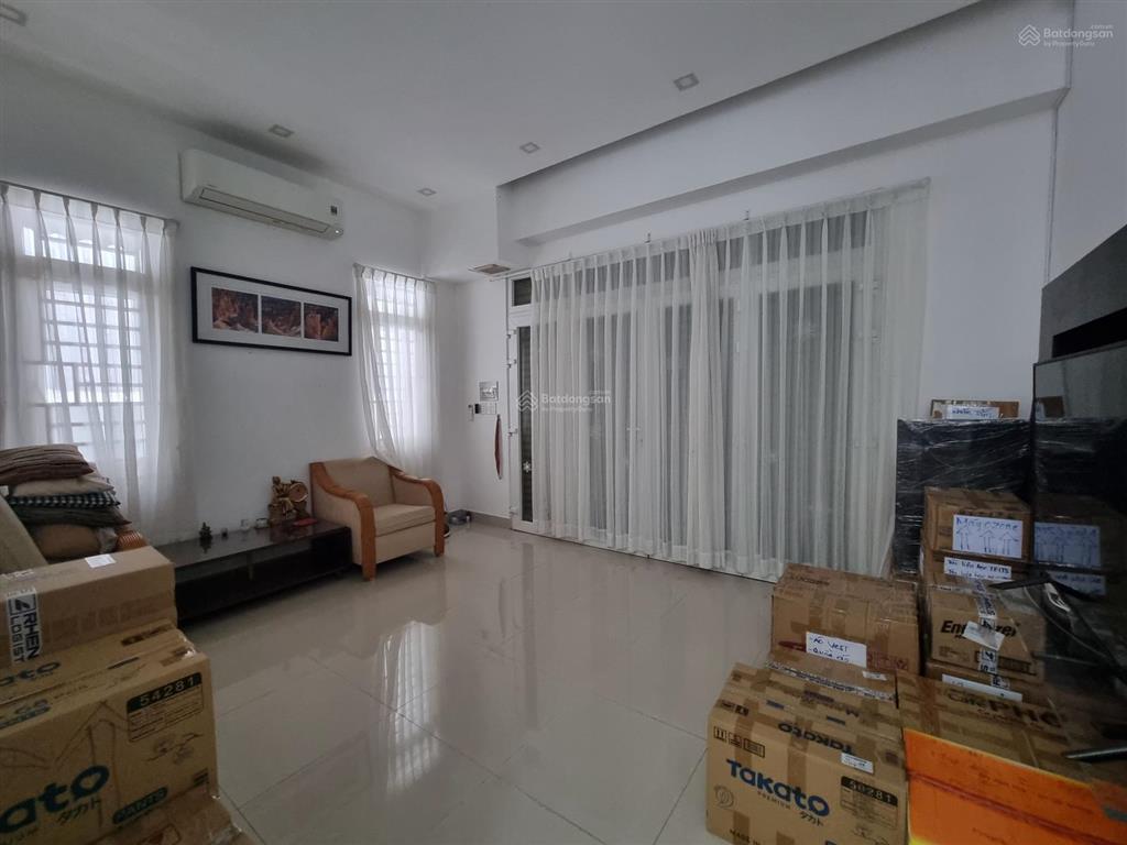 Giá tốt 161,8m2 chỉ 5,9 tỷ  nhà 2 lầu full nội thất hẻm xe hơi sát mặt tiền nguyễn văn ràng