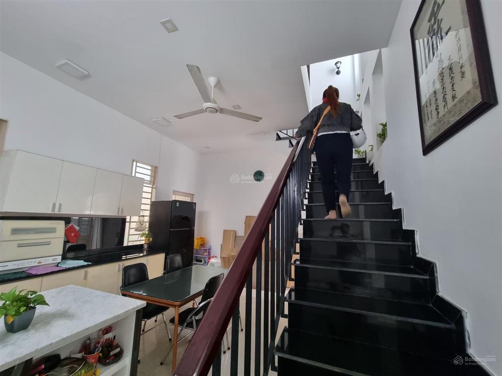 Giá tốt 161,8m2 chỉ 5,9 tỷ  nhà 2 lầu full nội thất hẻm xe hơi sát mặt tiền nguyễn văn ràng