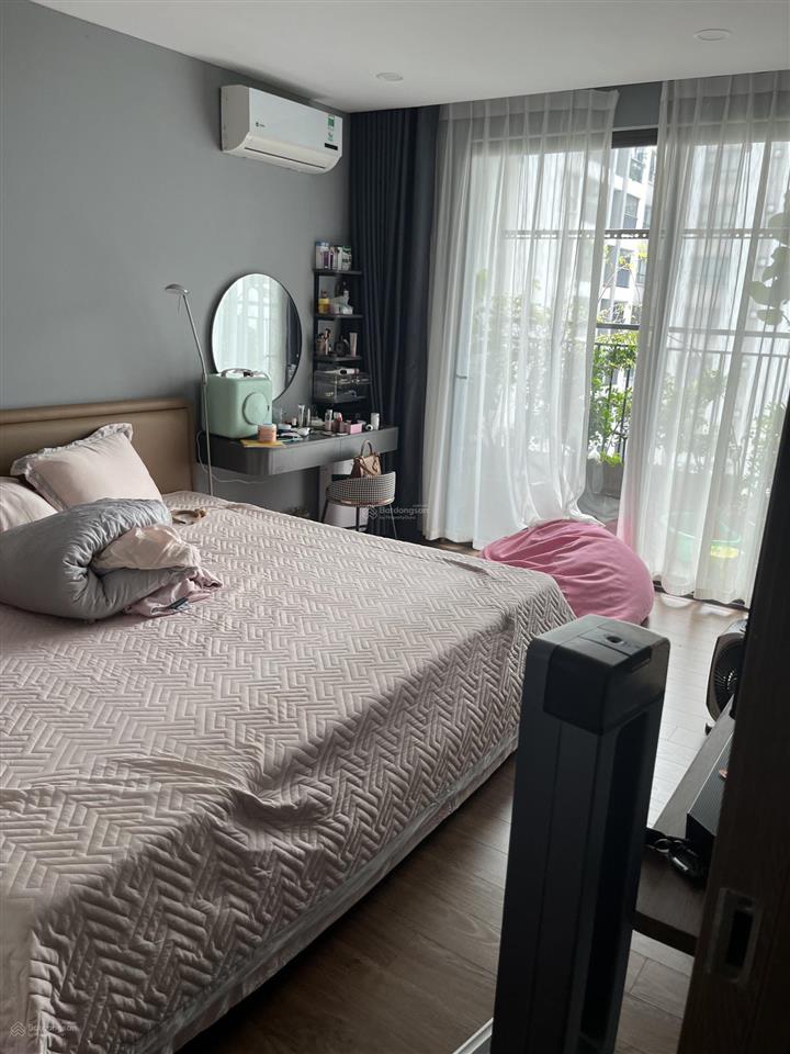 Chính chủ cần bán gấp căn hộ 4 phòng ngủ, 148m2 giá siêu tốt!
