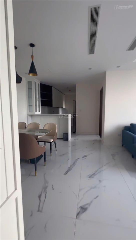Chính chủ bán căn 106m sunshine city, view sông, sổ hồng, có vườn treo, 10,6 tỷ bao phí