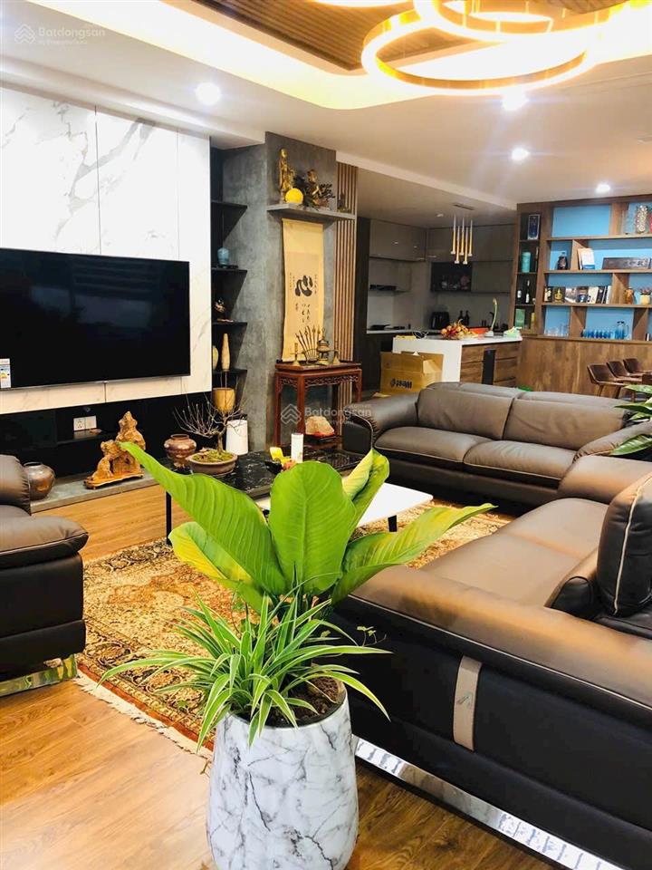 Udic 4 ngủ 148m2 hơn 20 triệu/tháng! giá này khó tìm ở ciputra