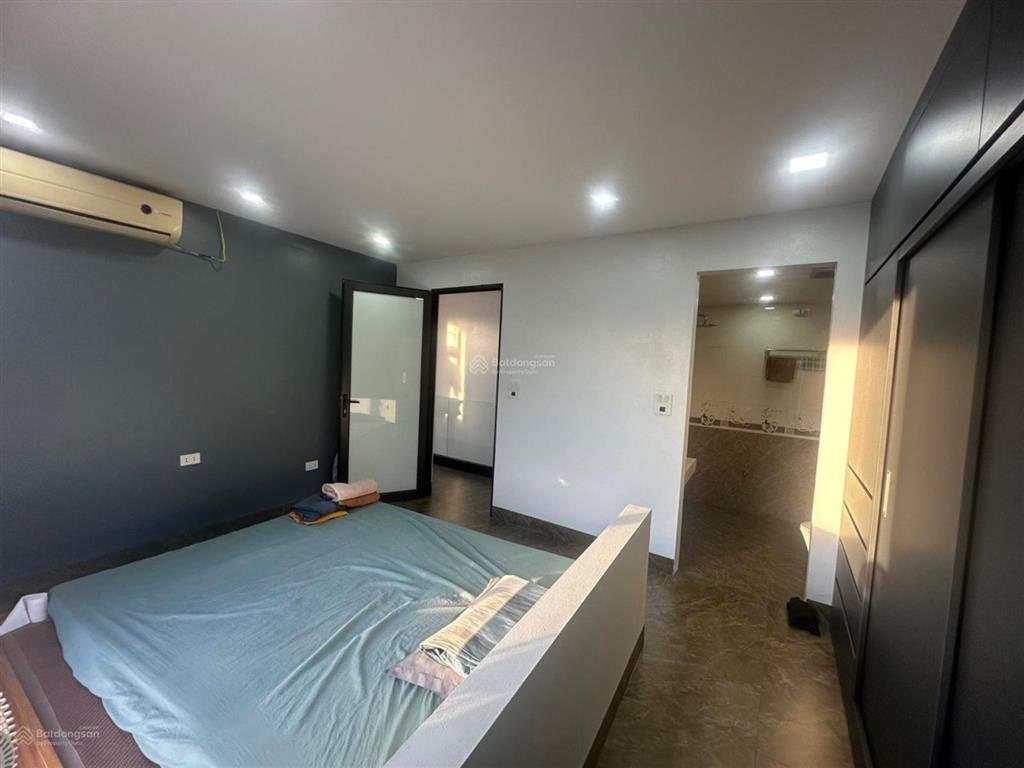Nhà 3 tầng lô góc  nguyên khê  phúc thịnh (đa) 2 mặt thoáng full nội thất ô tô đỗ cửa