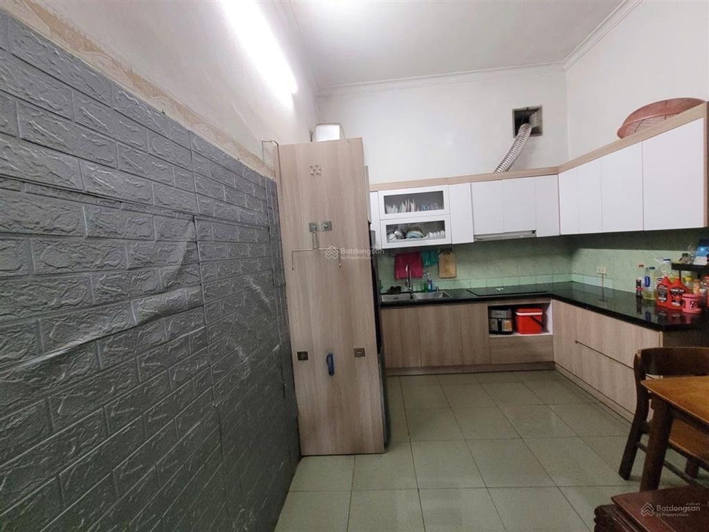 Nhà 3 tầng lô góc ô tô tránh tổ 16 tt đông anh  6,3 tỷ