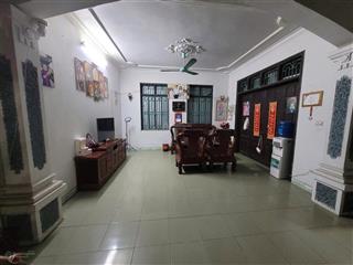 Nhà 3 tầng lô góc ô tô tránh tổ 16 tt đông anh  6,3 tỷ