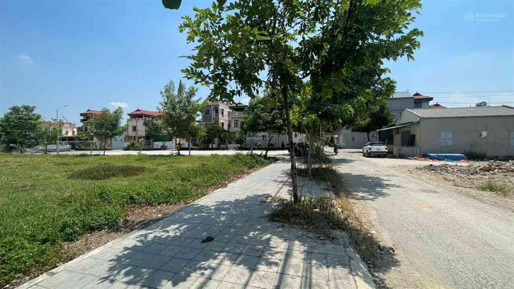Đất 60m trường học, chợ đều trong bán kính 1km  xuân nộn  thư lâm  3,95 tỷ