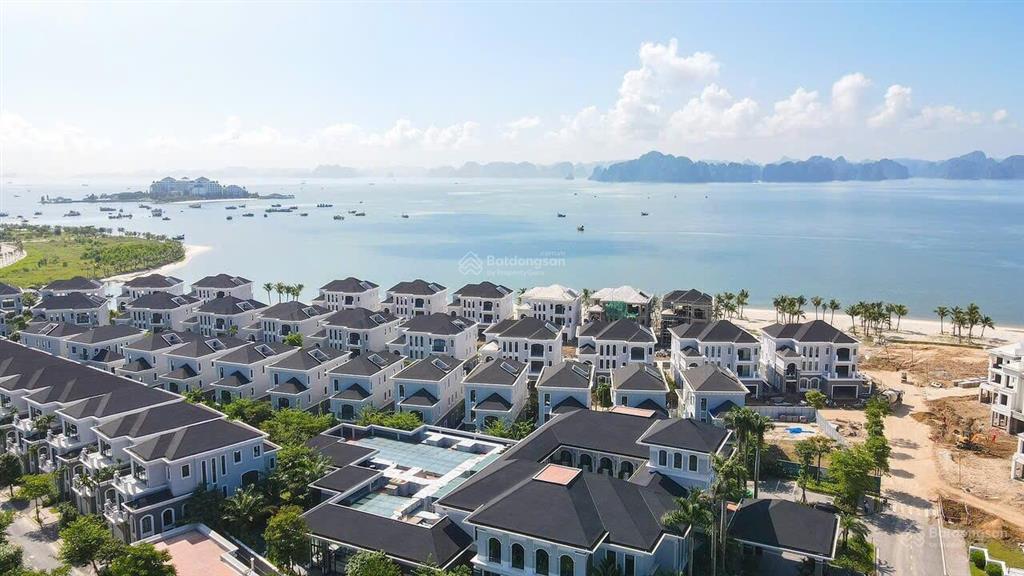 Biệt thự vip vịnh di sản độc bản  grand bay hạ long villas  sở hữu lâu dài  767m2  giá 150 tỷ