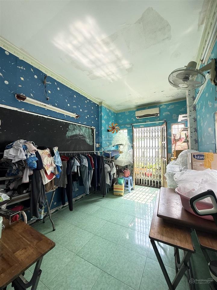 Dương bá trạc quận 8, 3 tầng 4pn gần 30m2 nhỉnh 3 tỷ