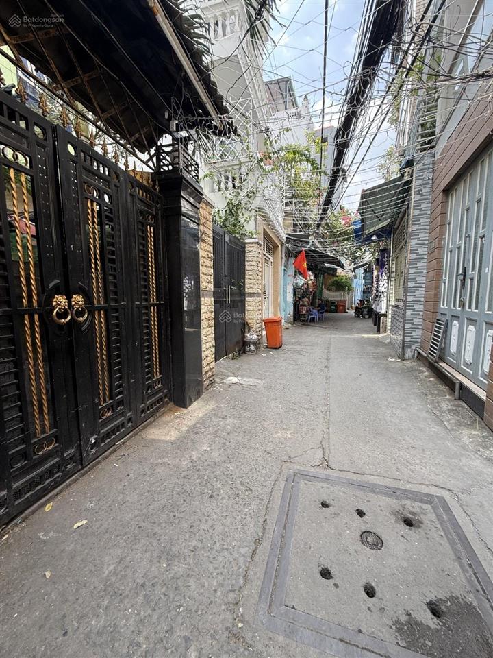 Dương bá trạc quận 8, 3 tầng 4pn gần 30m2 nhỉnh 3 tỷ