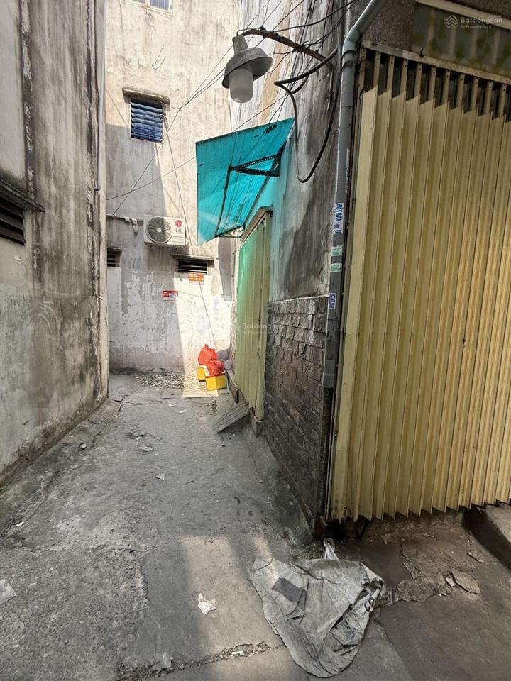 Dương bá trạc quận 8, 3 tầng 4pn gần 30m2 nhỉnh 3 tỷ