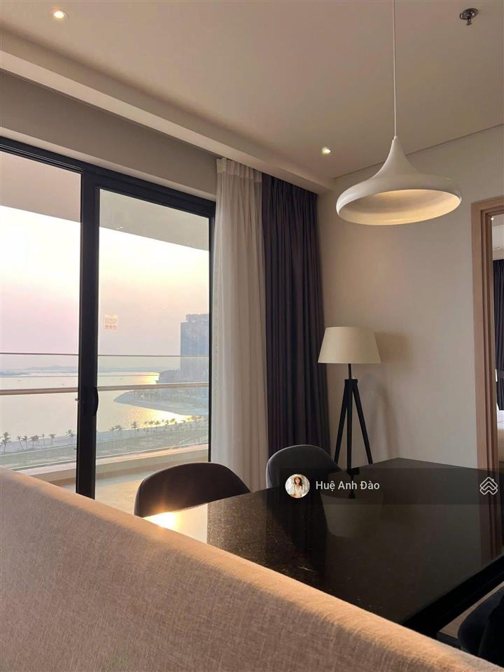 Bán căn góc 2pn2vs  view sát biển  giá full 100%  chỉ 4x tr/m2
