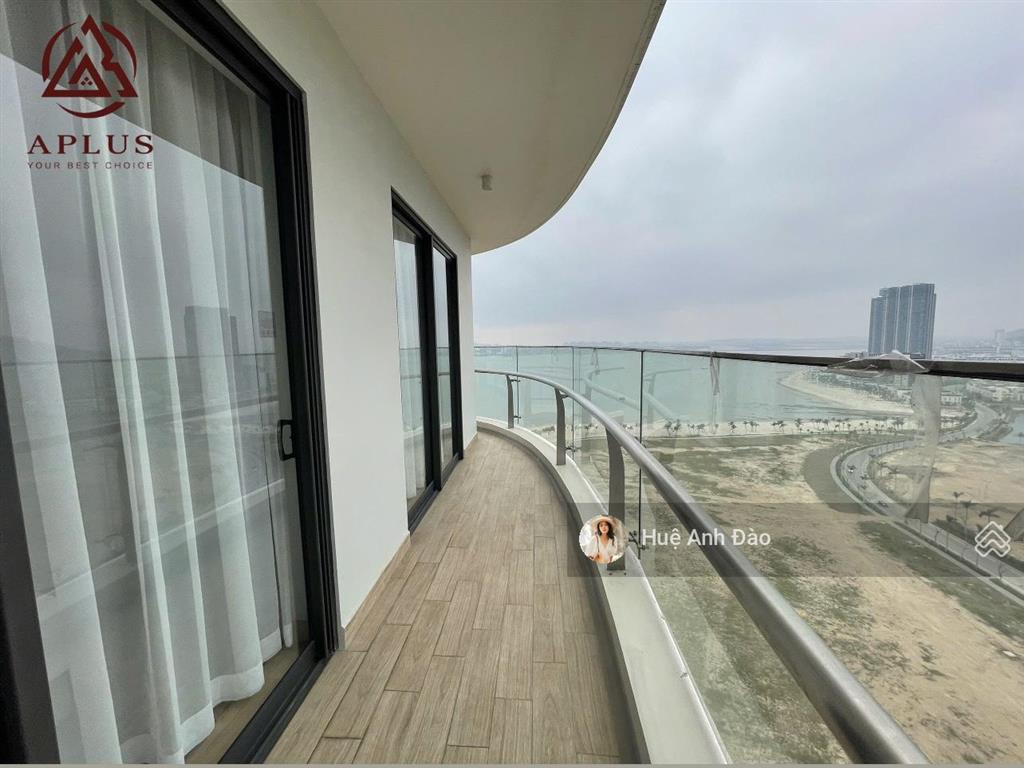 Bán căn góc 2pn2vs  view sát biển  giá full 100%  chỉ 4x tr/m2