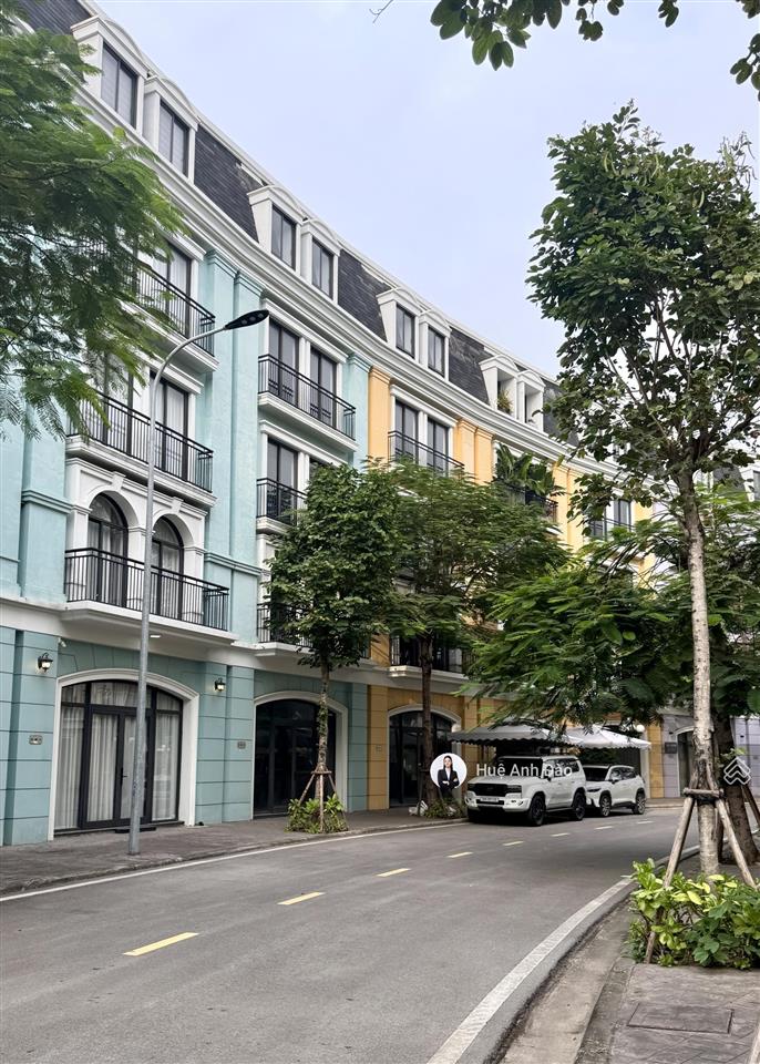 Harbor bay căn view công viên  nhà vuông vắn  nổi bật làm việc chính chủ