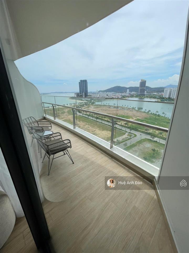 Nhận nhà ở ngay  bán nhanh căn 1 ngủ view biển hồ citadines  ban công rộng giá chỉ 2,8 tỷ