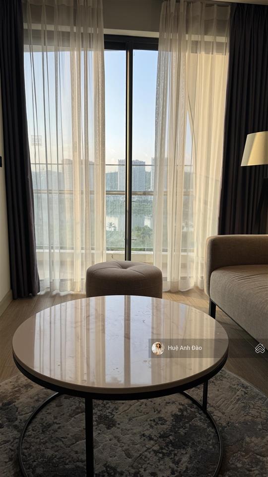 Nhận nhà ở ngay  bán nhanh căn 1 ngủ view biển hồ citadines  ban công rộng giá chỉ 2,8 tỷ