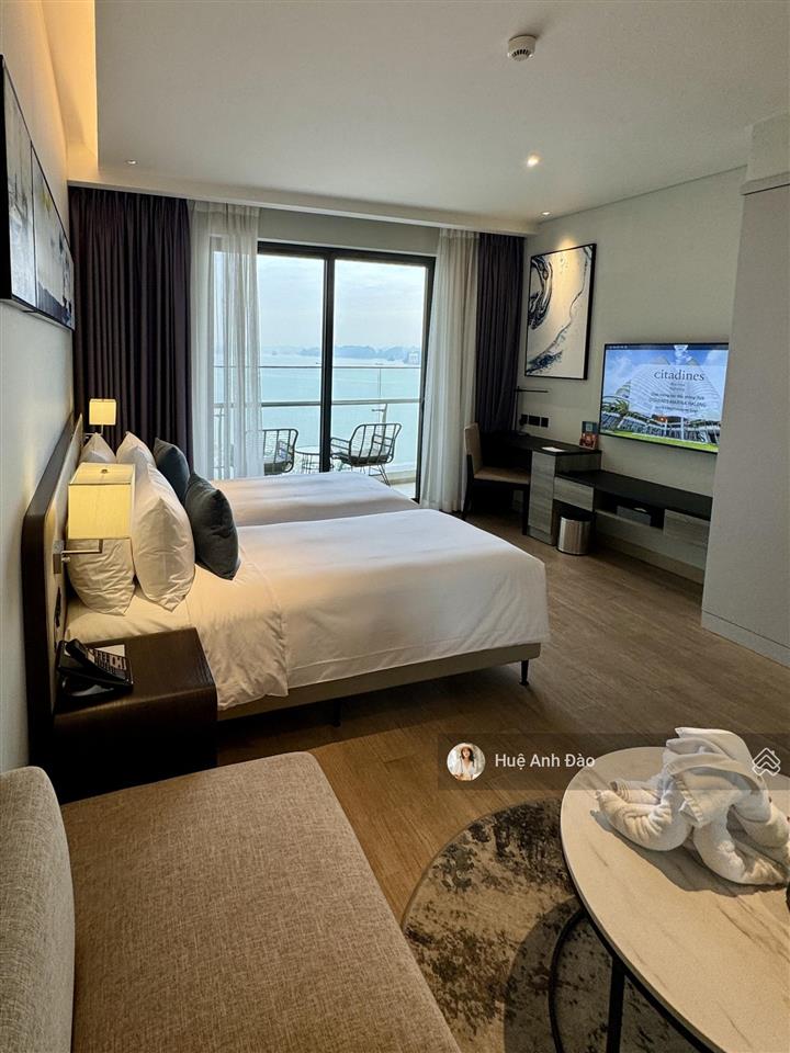 Đã nhận nhà + sẵn sổ đỏ  bán căn studio đông nam, mã chính diện biển view đảo rều!