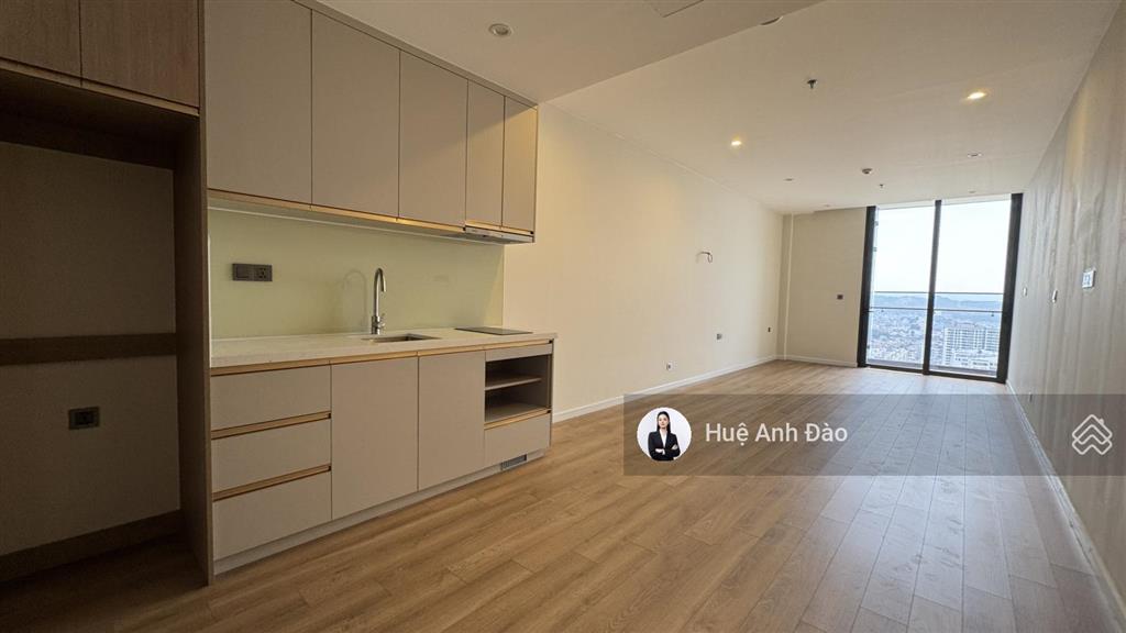 Icon40 bán bằng giá hđ căn studio diện tích rộng nhất toà nhà, hướng đảo rều  1tỷ9xx