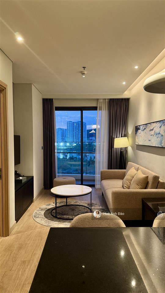 Giá chỉ 2,6 tỷ  sẵn sổ đỏ, đã nhận nhà  cần bán căn 1 phòng ngủ citadines