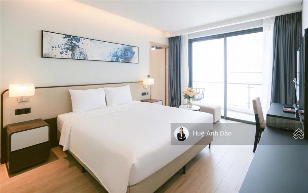 Bán căn hộ đã nhận nhà, sẵn sổ đỏ, ngăn bếp riêng, ban công dài  làm việc chính chủ