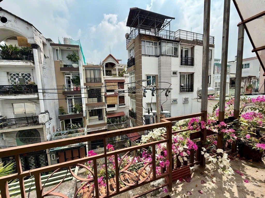 64m2 ngang 4x17 hẻm xe tải thông hoàng hoa thám phú nhuận p.5 nhỉnh 100tr/m2